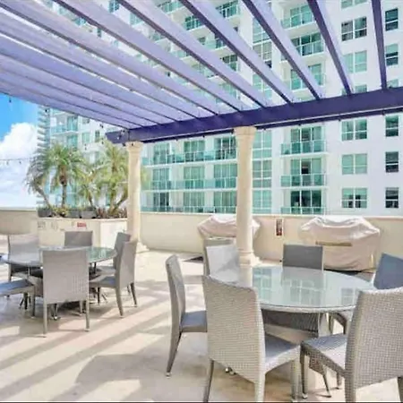 Amazing Condo With Free Parking In Brickell Miami Exterior photo
