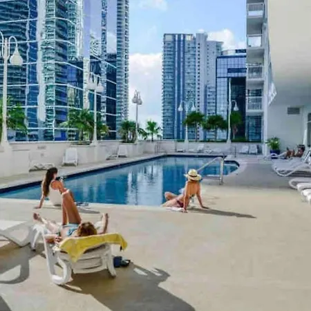 Amazing Condo With Free Parking In Brickell Miami Exterior photo